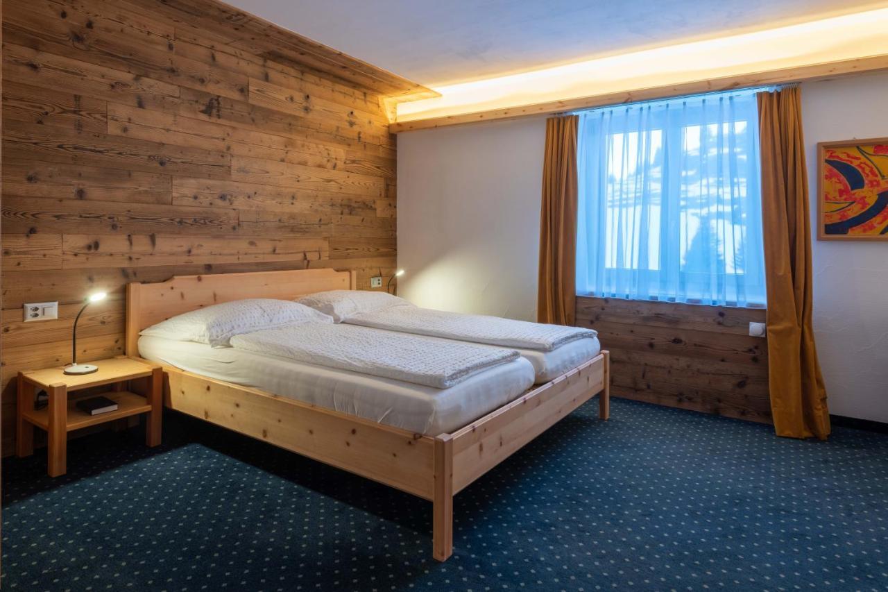 ביביו Hotel Grischuna מראה חיצוני תמונה