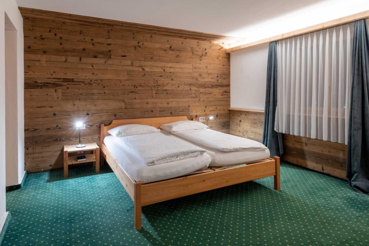 ביביו Hotel Grischuna מראה חיצוני תמונה