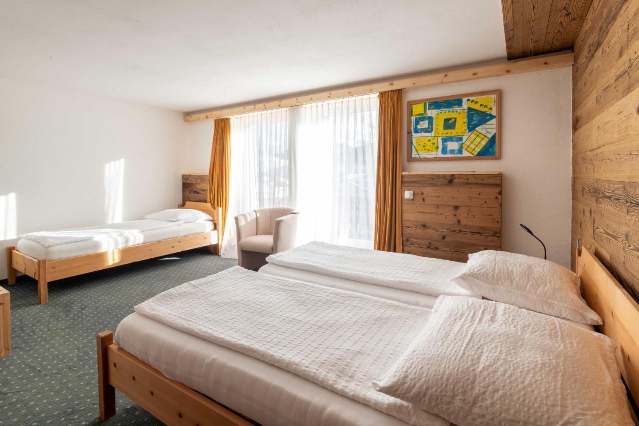 ביביו Hotel Grischuna מראה חיצוני תמונה