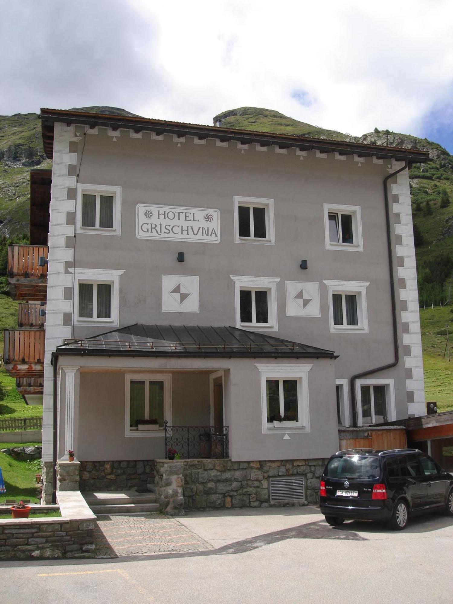 ביביו Hotel Grischuna מראה חיצוני תמונה