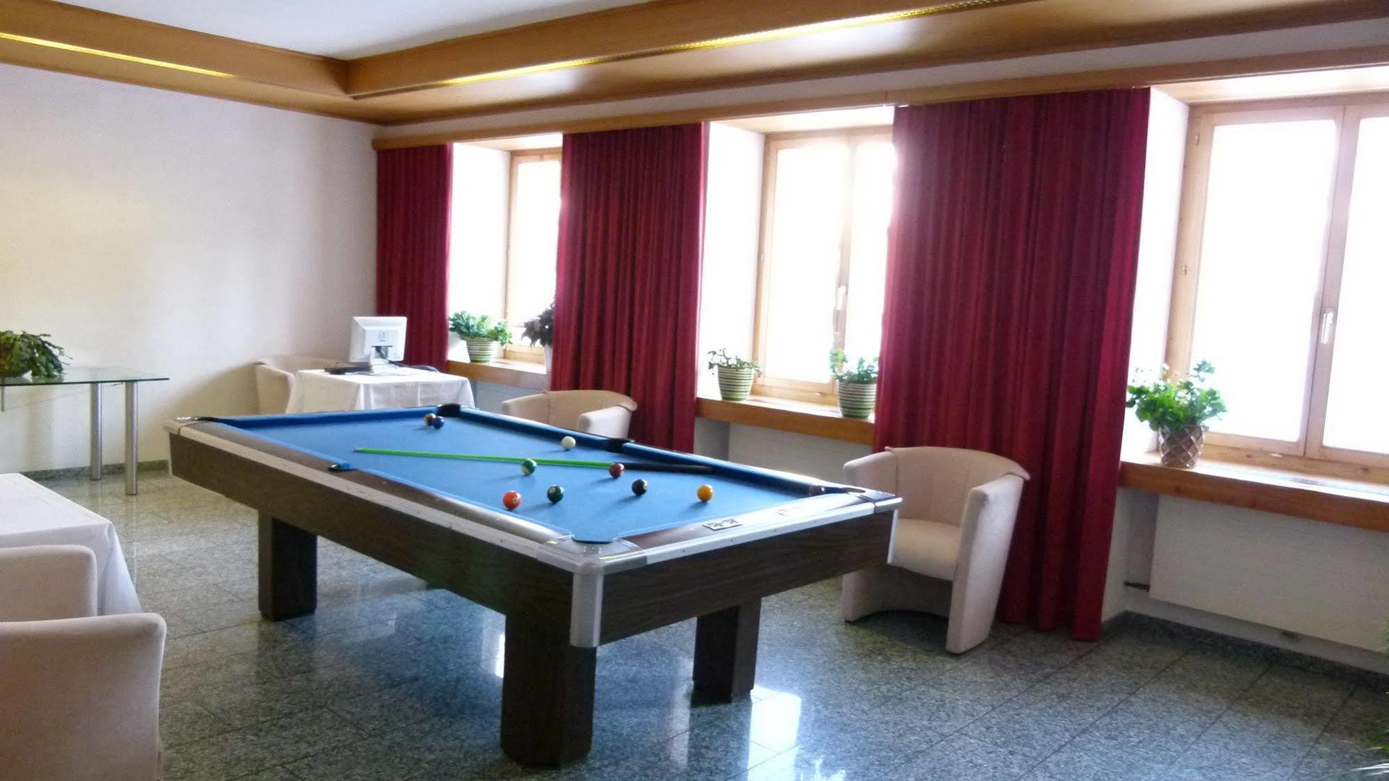 ביביו Hotel Grischuna מראה חיצוני תמונה